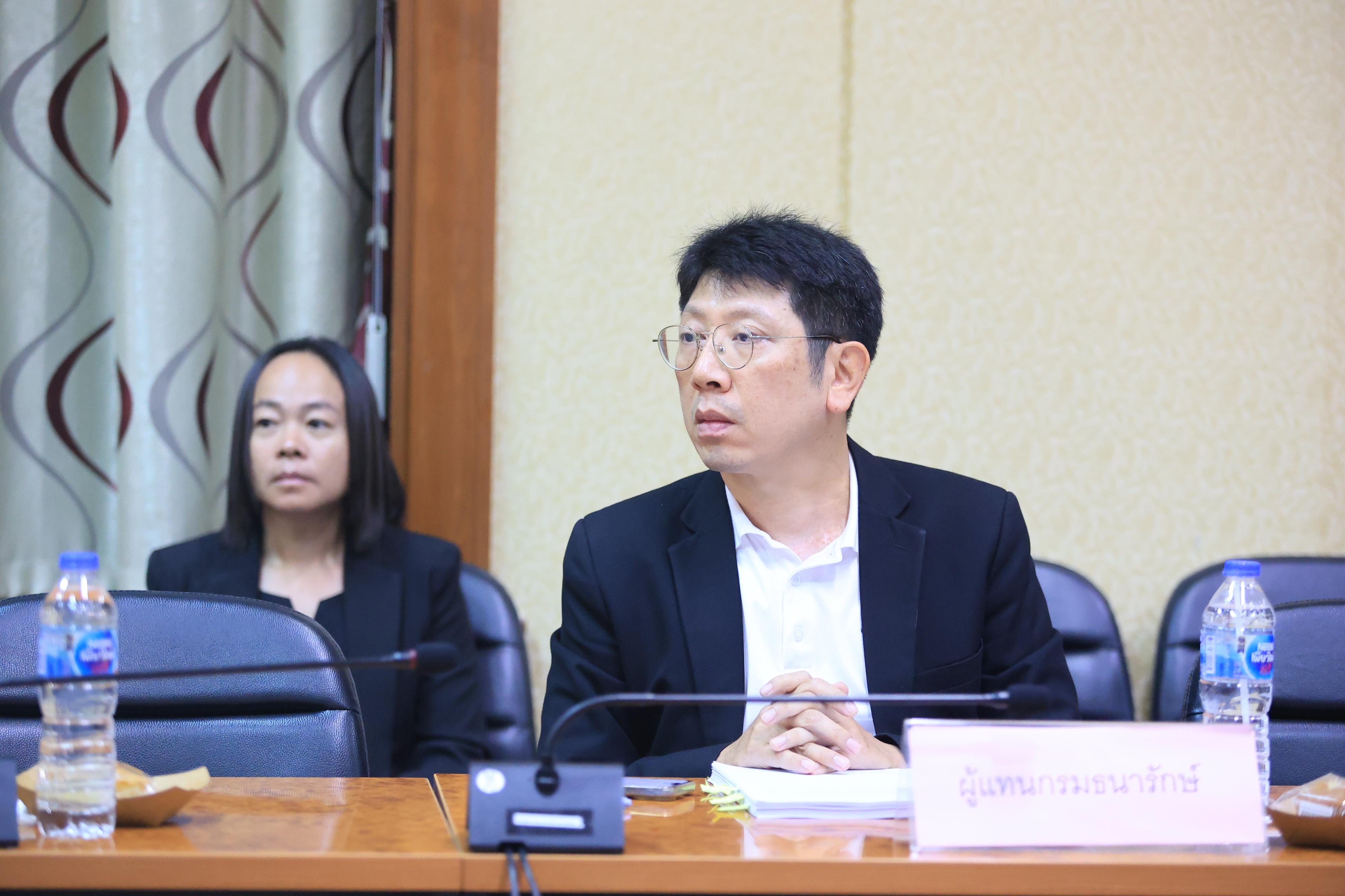title - ส.ป.ก. ประชุมคณะอนุกรรมการพิจารณาการให้ความยินยอมหรืออนุญาตการใช้ประโยชน์ที่ดินในเขตปฏิรูปที่ดิน ครั้งที่ 4/2569